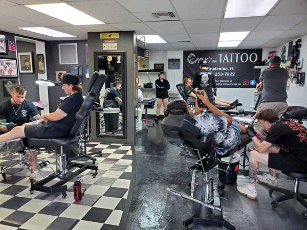 Best Tattoo Studio in Bradenton, Manatee and servicing surrounding areas such as Sarasota, Parrish, St. Pete and Tampa